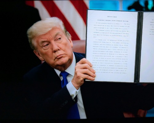 Trump’tan yeni tarife dalgası: Türkiye dahil onlarca ülkeye ek vergi