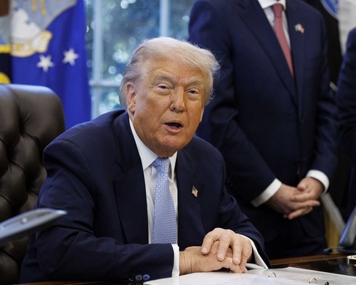 Trump ve ABD’li CEO’lar Avrupa’daki bürokrasiden şikayetçi