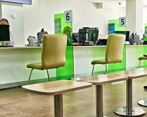 Türkiye'de bankacılık dönüşüyor: Şube sayısı azalıyor, dijital hız artıyor