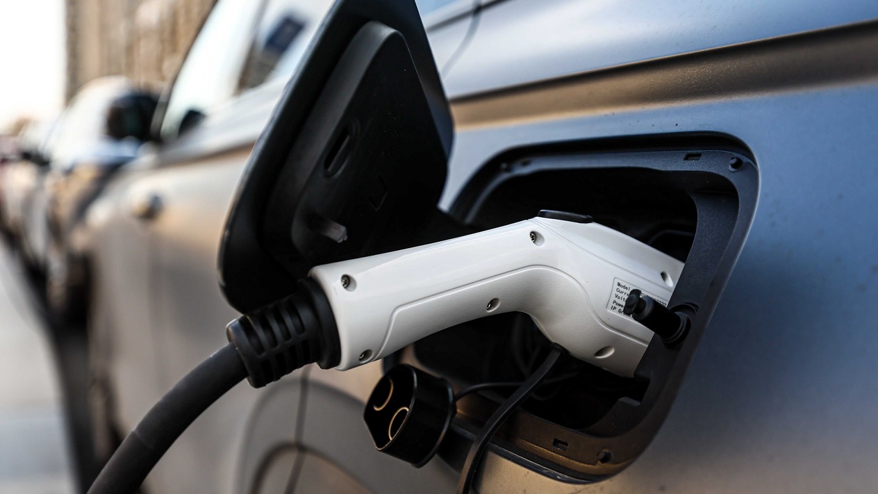 Türkiye’de elektrikli ve hibrit araç satışları pazarın yarısını aştı