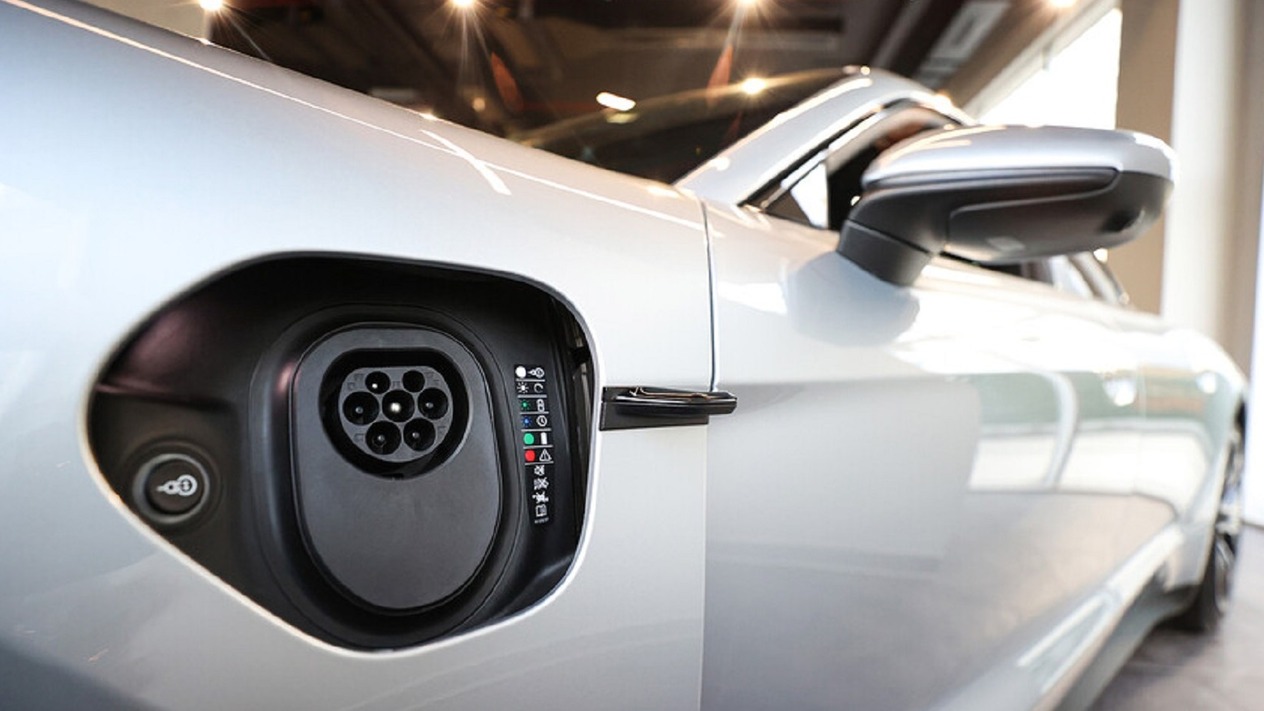  Türkiye’de elektrikli ve hibrit otomobillerin pazar payı yüzde 50’yi geçti