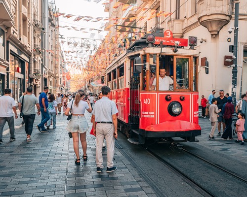 Türkiye'de işsizlik oranı ocak ayında yüzde 8,4'e geriledi