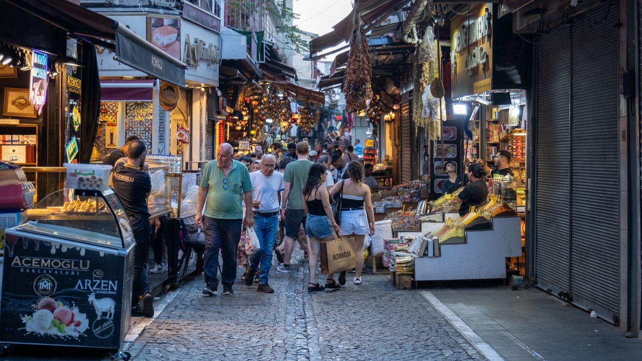 Türkiye'de mutlu olanların oranı yüzde 50'nin altına indi: En büyük sorun hayat pahalılığı