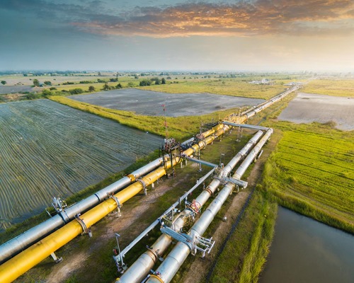 Türkiye'den geçen boru hatlarından taşınan petrol temmuzda azaldı