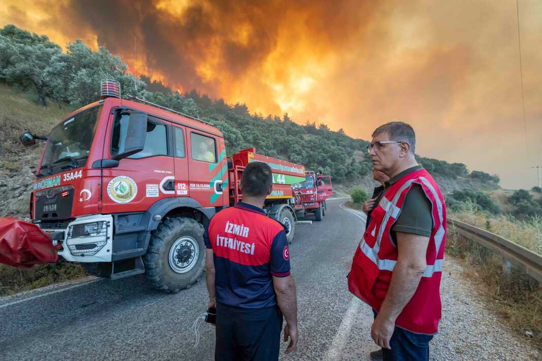 Türkiye günlerdir alevlerle boğuşuyor