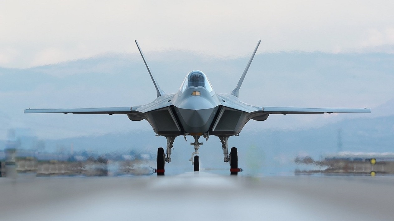 Türkiye’nin ilk 5’inci nesil savaş uçağı KAAN ihracat başarısına ulaştı