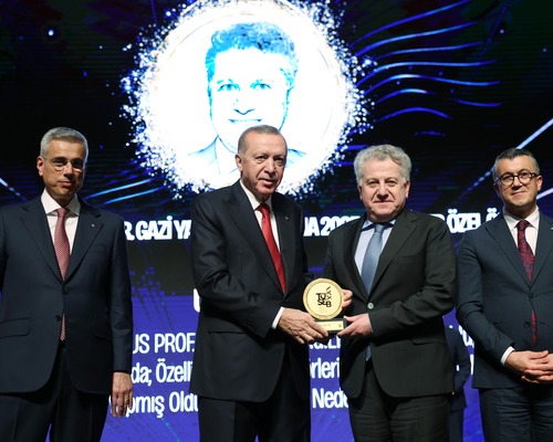 TÜSEB Özel Ödülü Prof. Dr. Uğur Türe'ye verildi