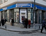 Üç gündür tavan olan Halkbank ikincil halka arz için SPK'ya başvurdu