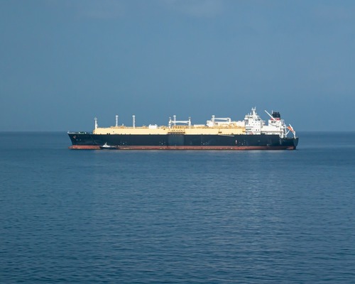 UEA: Savaş LNG piyasasını iki yıl daha zorlayacak