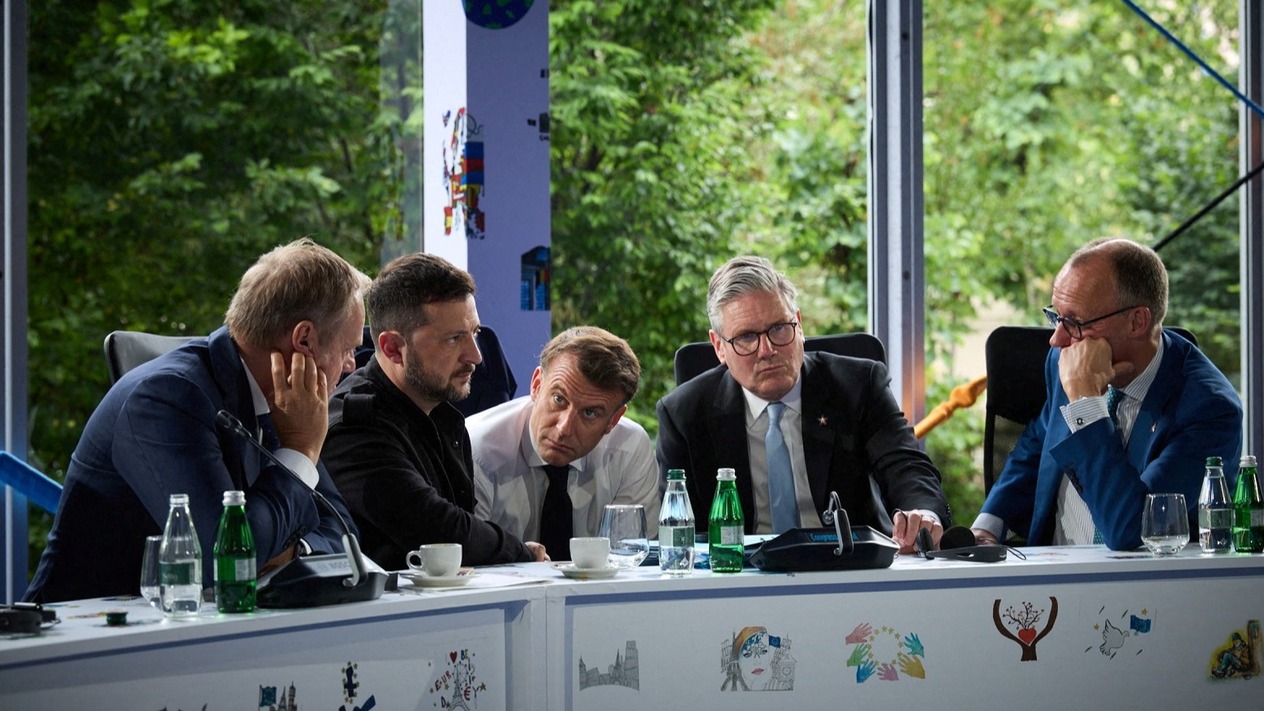 Ukrayna AB'den daha sert Rusya yaptırımları isteyecek