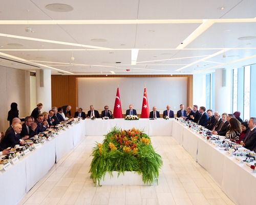 Ulukaya ev sahipliğinde Türkiye ve ABD iş dünyası bir araya geldi