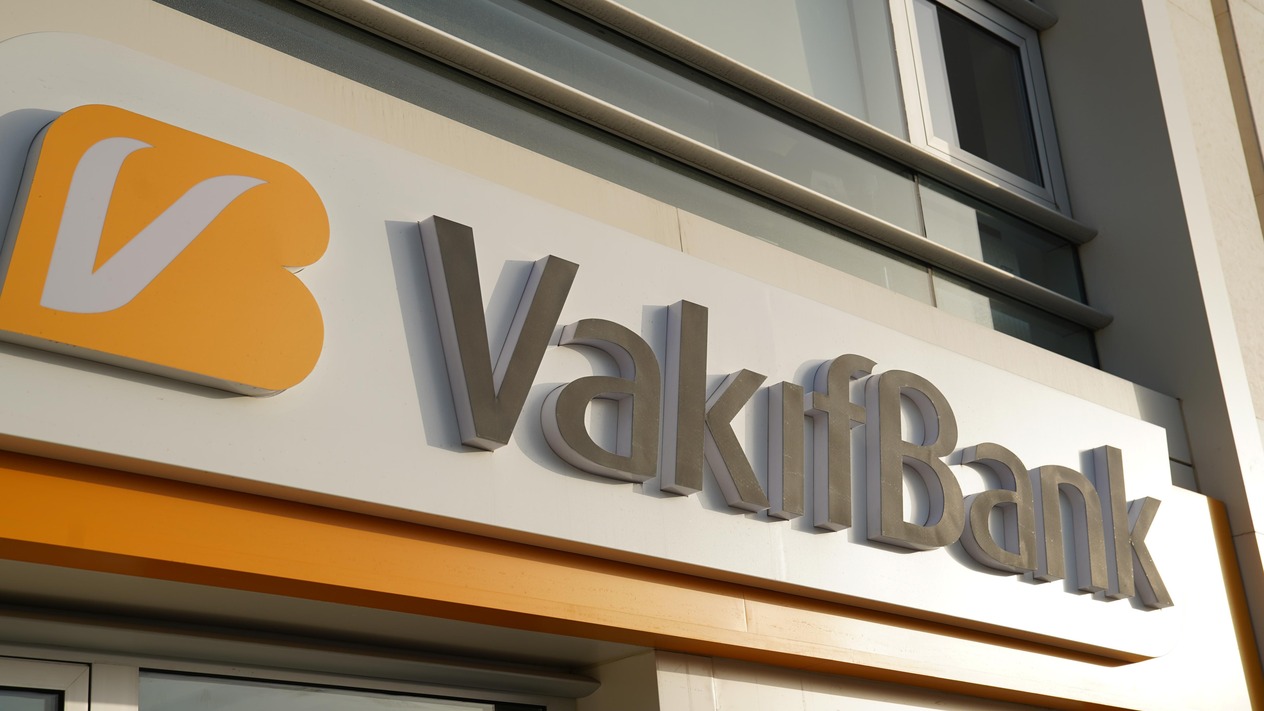 Vakıfbank’tan 1 milyar dolarlık yeni fonlama