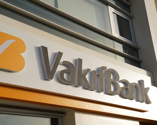 Vakıfbank’tan 1 milyar dolarlık yeni fonlama