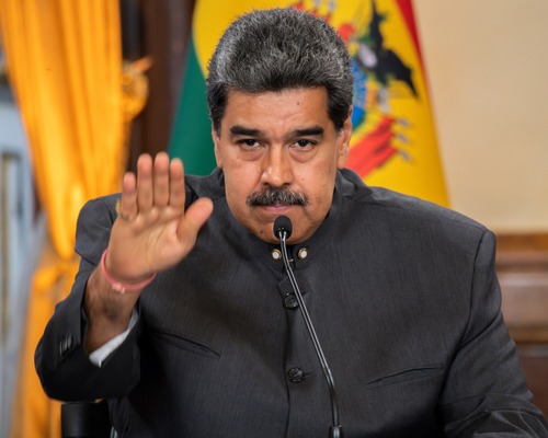 Venezuela'dan hava kuvvetlerine hazırlık emri