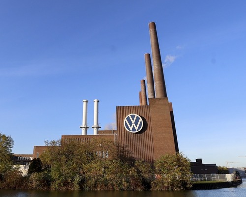 Volkswagen motor üreticisi şirketini satıyor