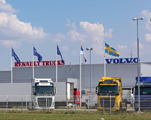 Volvo çekiliyor, Flexis Renault’a kalıyor