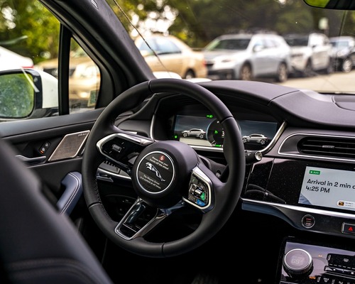 Waymo robotaksi liderliğini genişletiyor