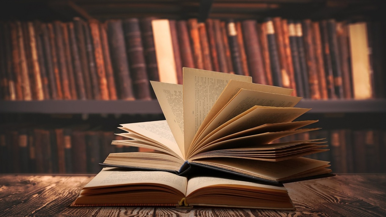 Yapay zeka şirketleri antika kitapları satın alıp yok ediyor