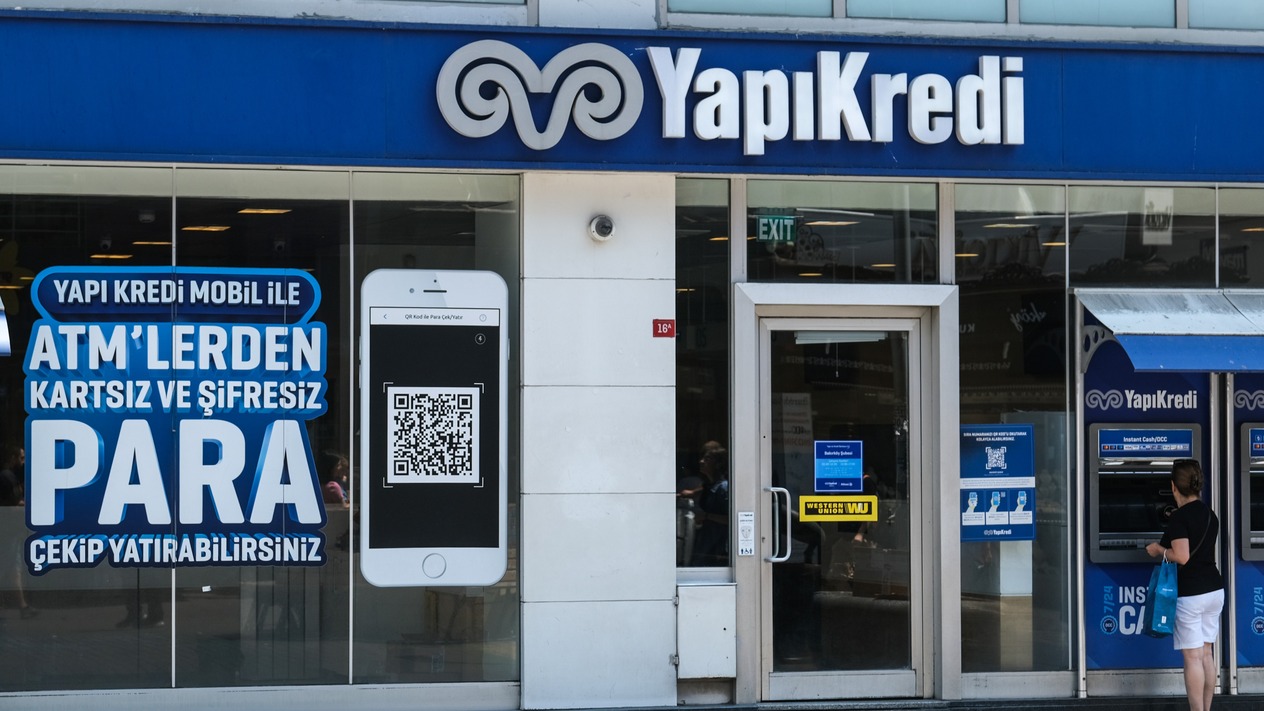 Yapı Kredi yurt dışında ek sermaye için adım attı