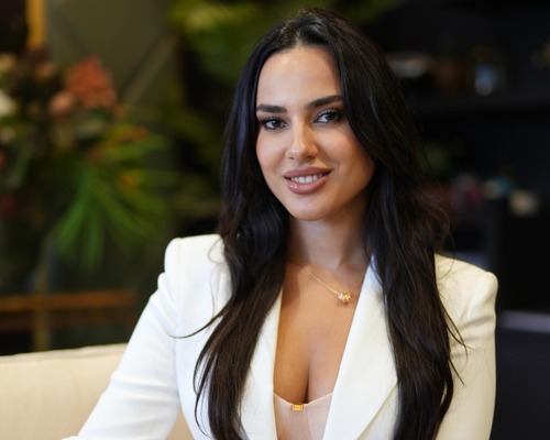 Yasemin Sandıkcı, Dubai’de tek kalemde 18 Milyon dolarlık satış yaptı