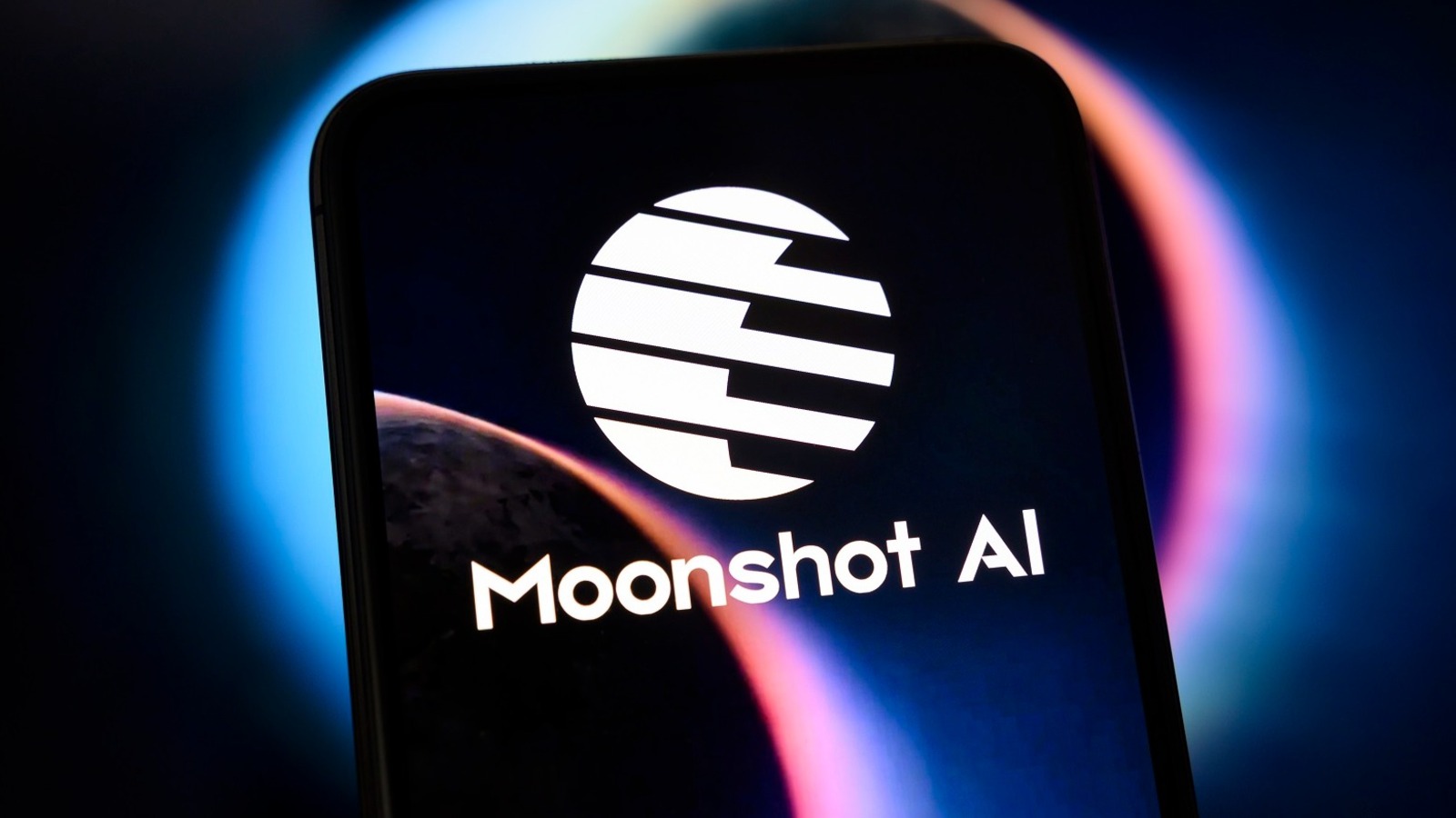 Yeni modeliyle piyasaları sarsan Çinli şirket Moonshot AI