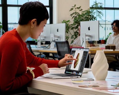 Yıllardır karşı çıkıyordu: Apple ilk dokunmatik ekranlı Macbook Pro modelini tanıttı