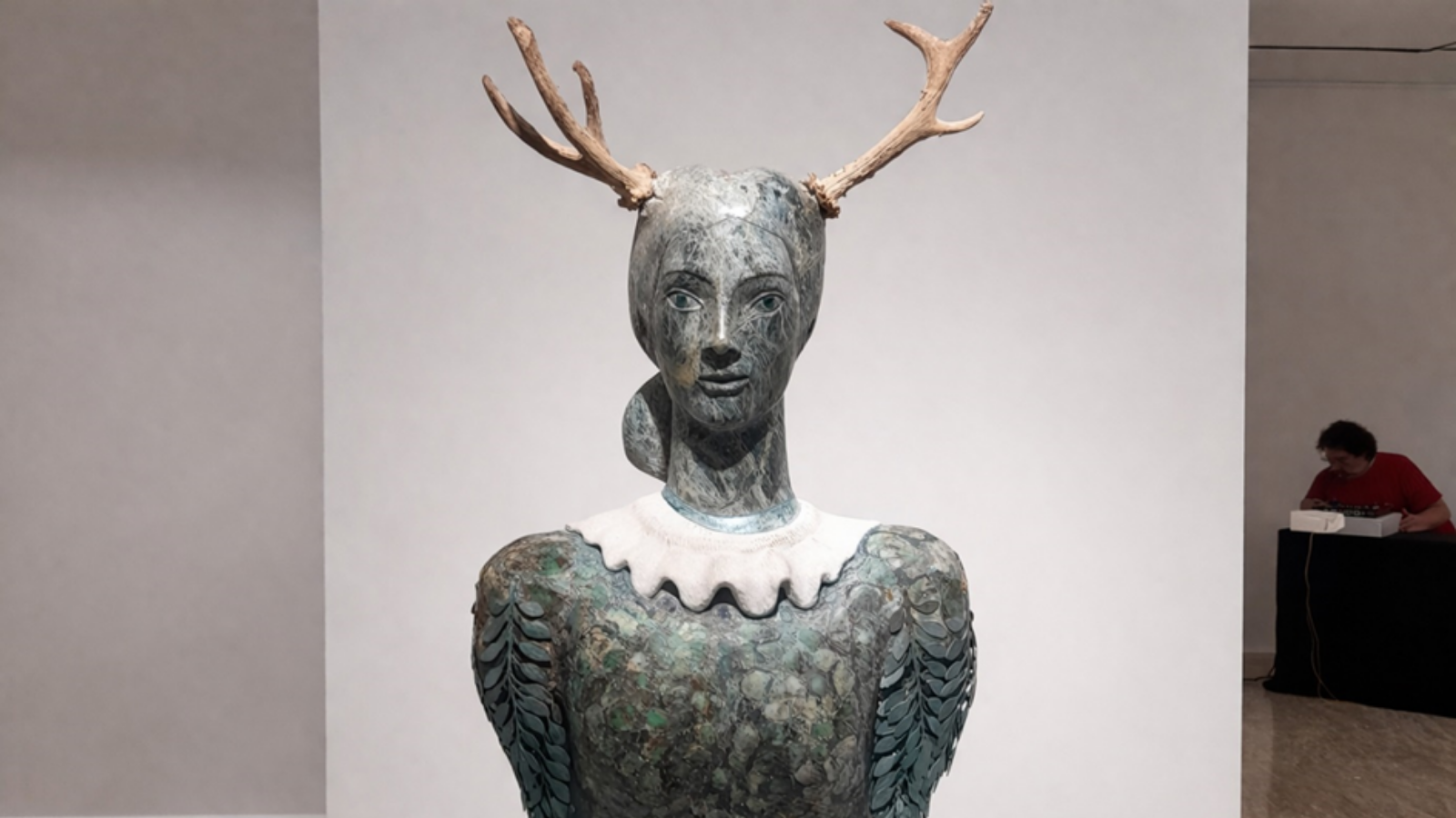 Yücel Kale’nin yeni sergisi ‘Ezoterik Eşik’ HB Art Gallery’de