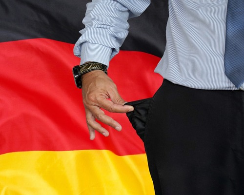 Yüksek maliyetler, enerji krizi ve siyasi çalkantılar: Almanya iflas ediyor