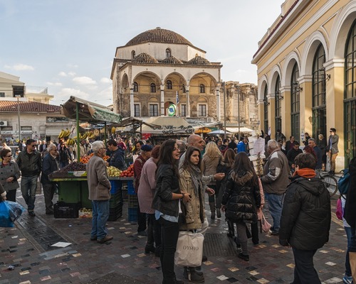 Yunanistan uçurumdan nasıl döndü?