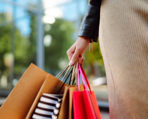 Z kuşağı perakendecilerin beklediği kadar harcama yapmıyor