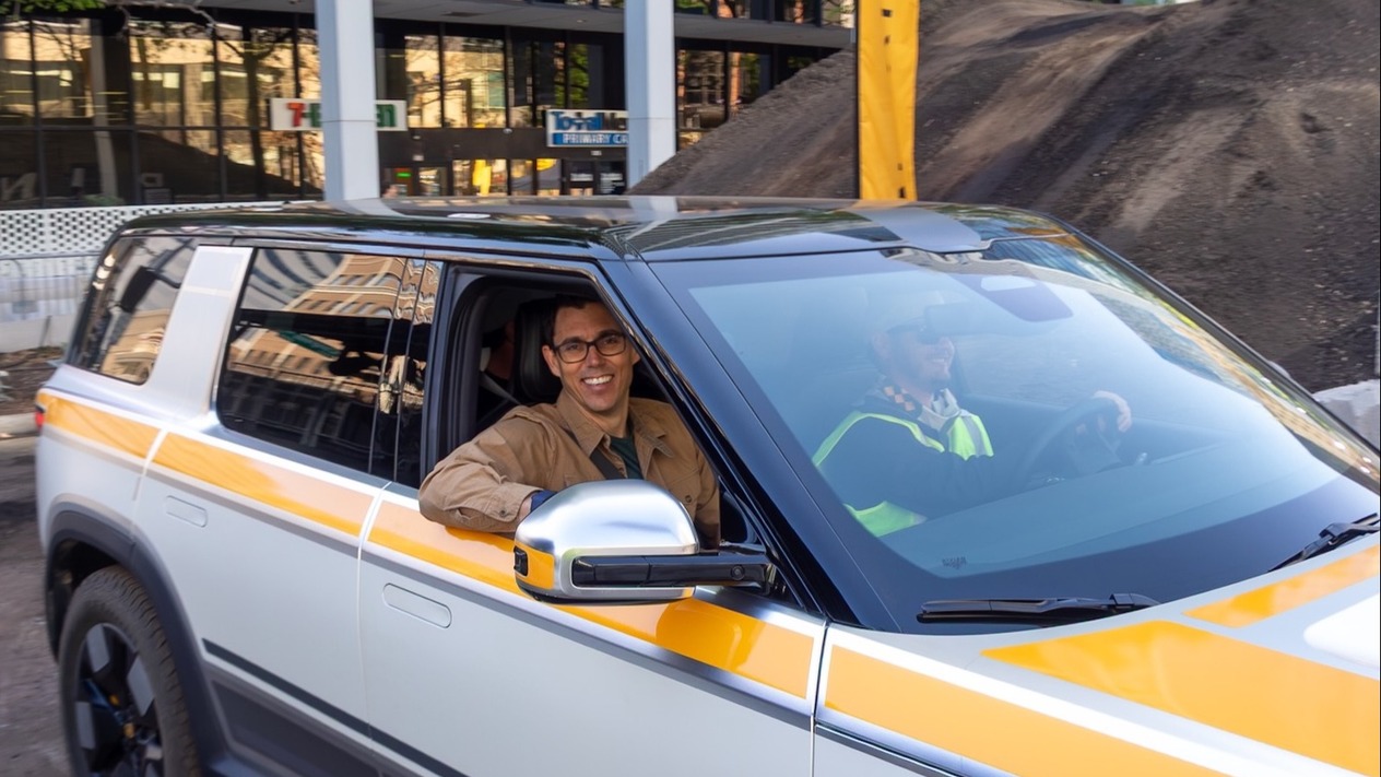 Zarar eden şirketin CEO'suna 403 milyon dolarlık maaş paketi