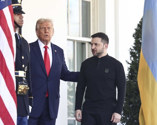 Zelenskiy’nin Trump görüşmesindeki kıyafeti tartışma yarattı