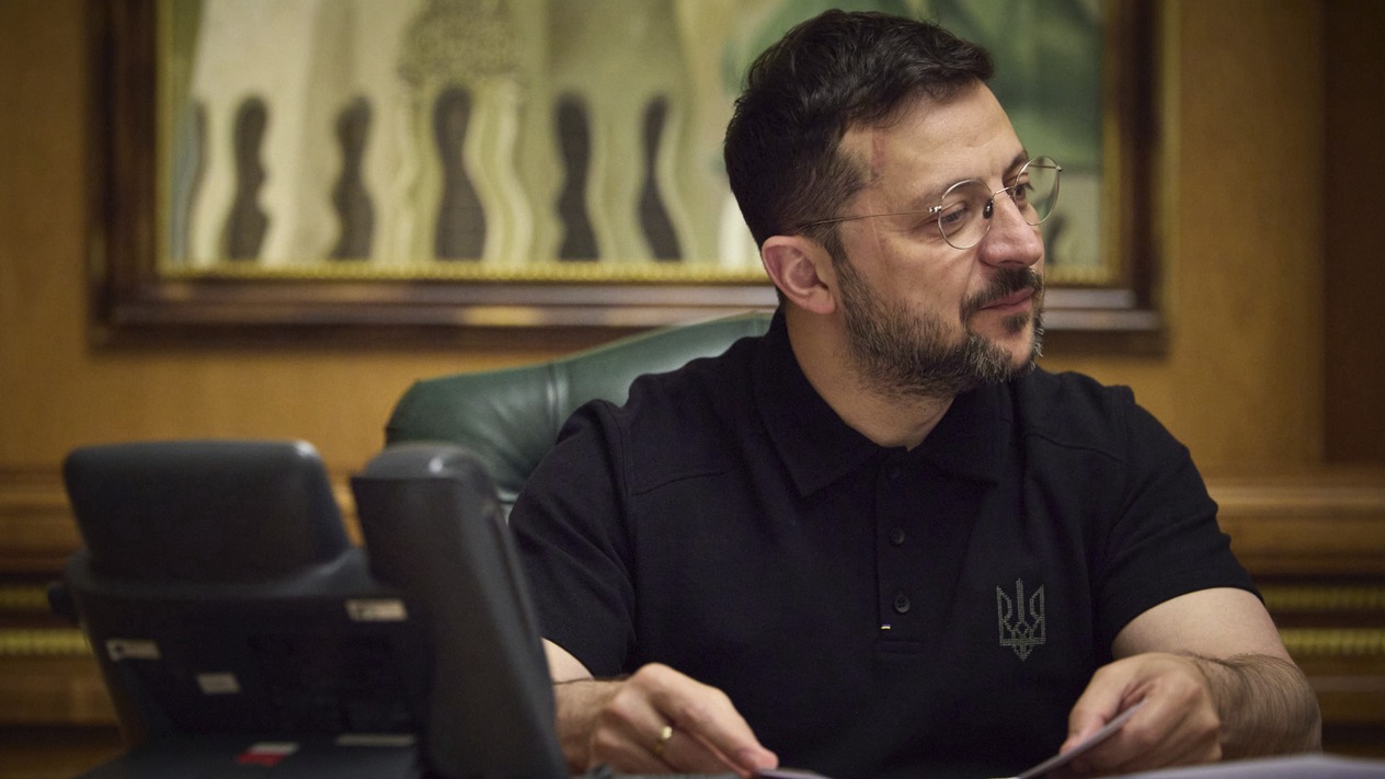 Zelenskiy: Putin ile görüşmeye Türkiye ev sahipliği yapabilir