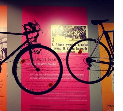 Adalar’da Bisiklet Üzerinde 137 yıl sergisi