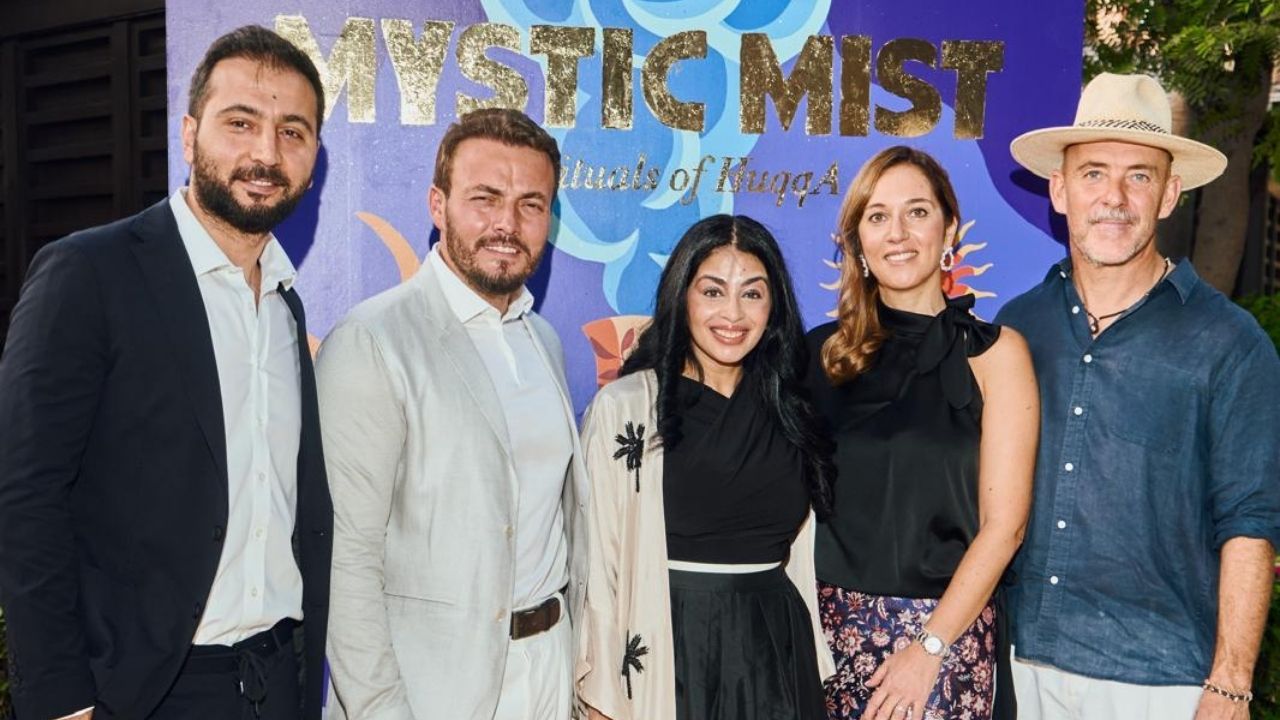 Dubai Operasyon Direktörü Selçuk Ay, Yönetim Kurulu Üyesi Enis Ersavaştı, Yazar Sarah Khan, Türkiye Assouline Partneri İrem Kınay ve Fotoğrafçı Oliver Pilcher  (Soldan sağa)